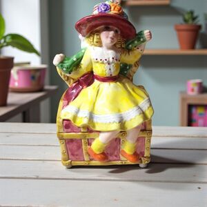 1995 Lefton Music Box Girl on Trunk Hello Dolly w/ Box
